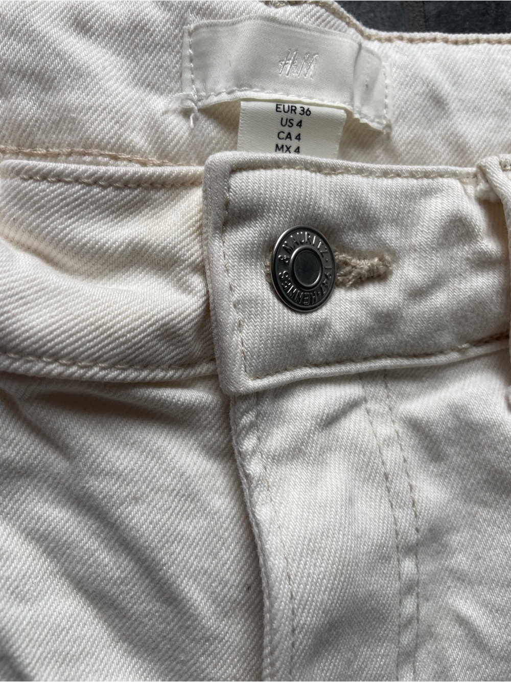 Cream / Off White High Rise Shorts - Picture 4 of 6